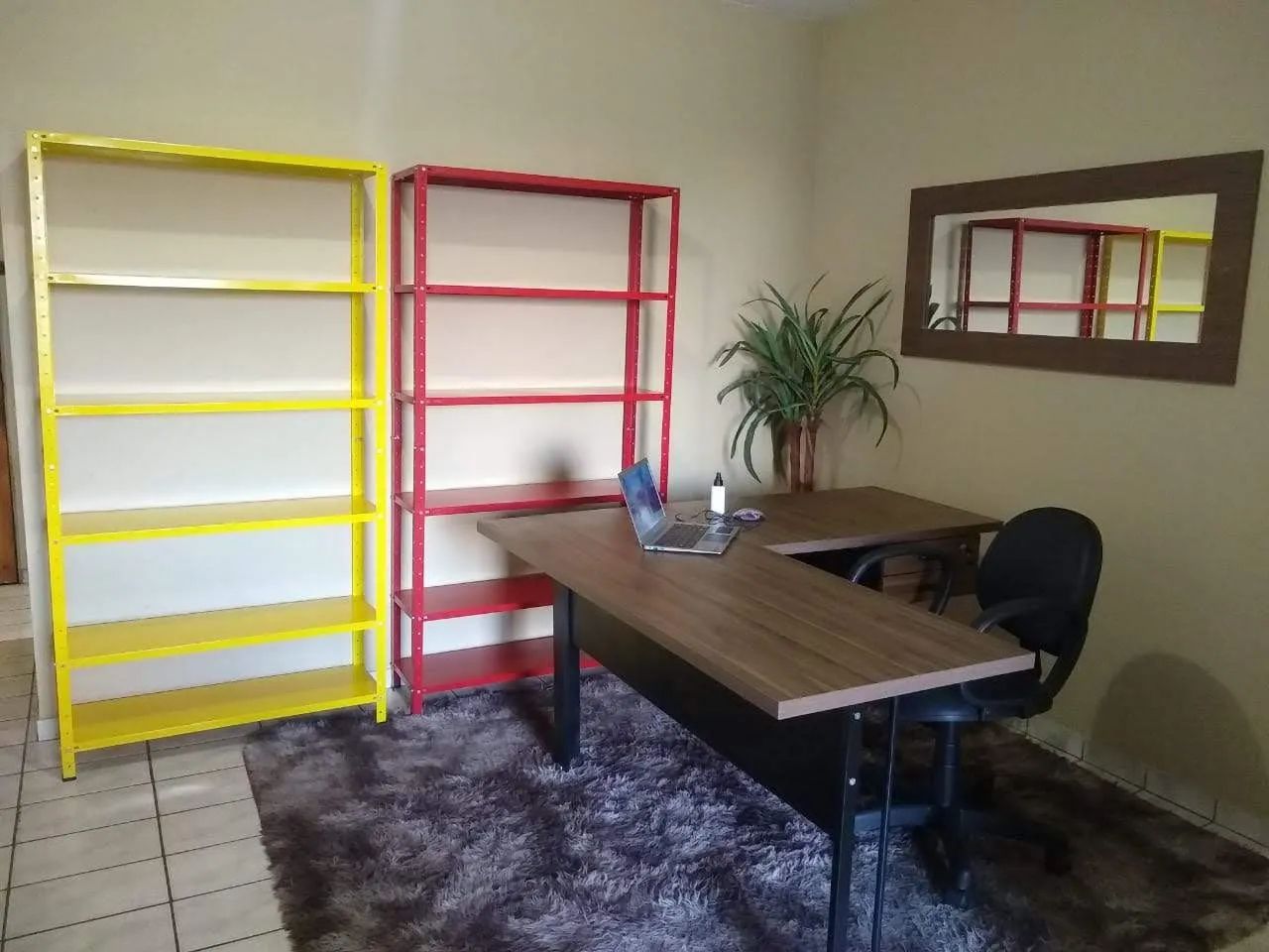 Mesa em L - Com Gavetas  - Foto 3