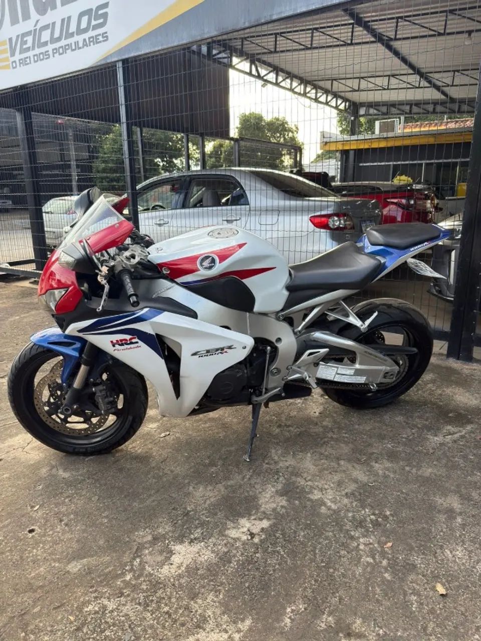 HONDA CBR 1000 FIREBLADE 2009 - Foto 4