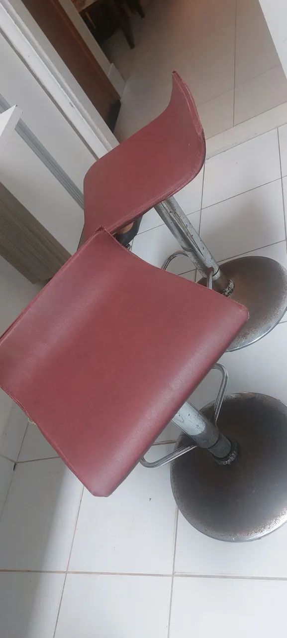 Banqueta com encosto  