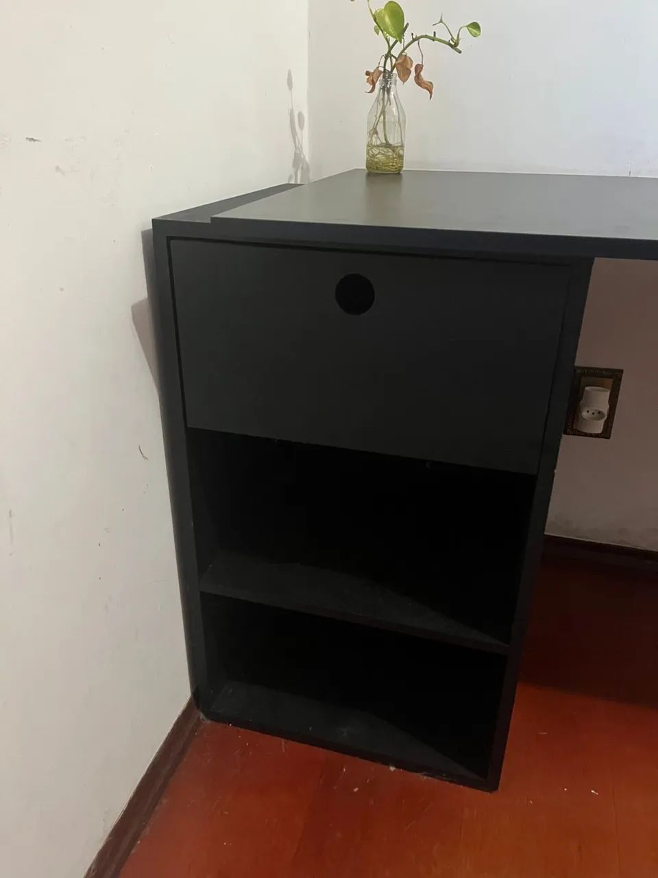 Mesa com gavetas - Foto 4