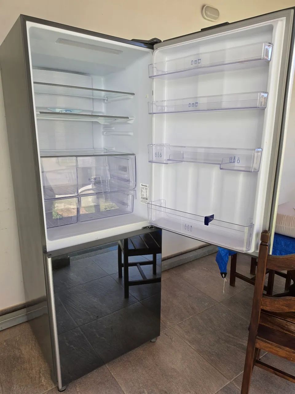 Geladeira PANASONIC 
