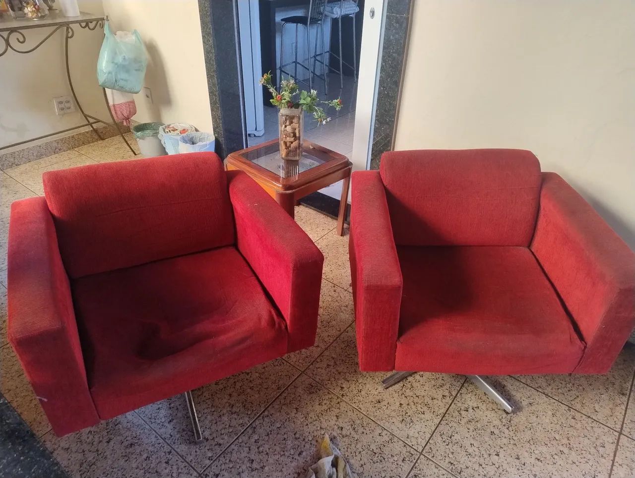 Duas cadeiras giratórias vermelhas - Foto 3
