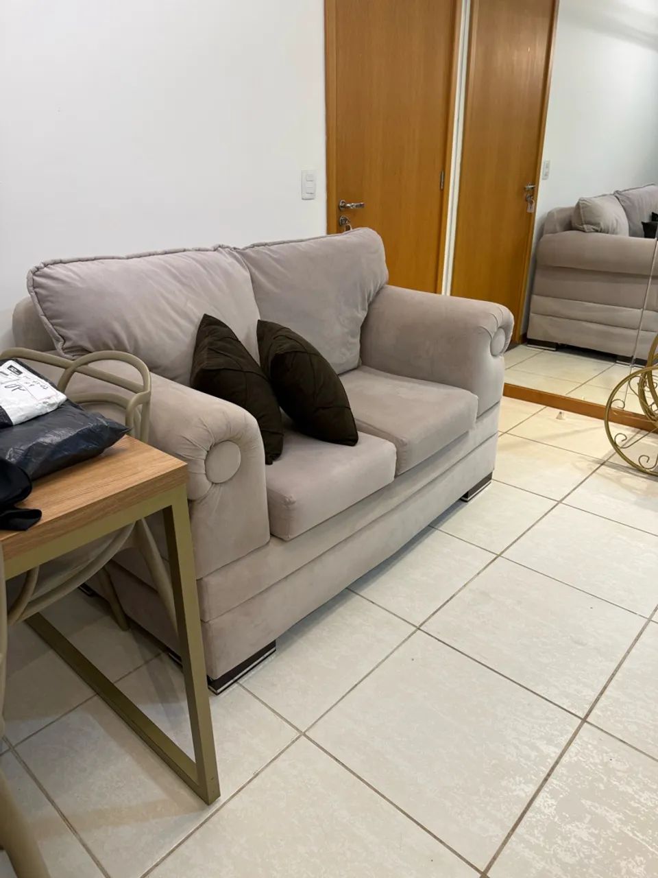 Sofá de luxo 2 lugares estado de novo - Foto 2