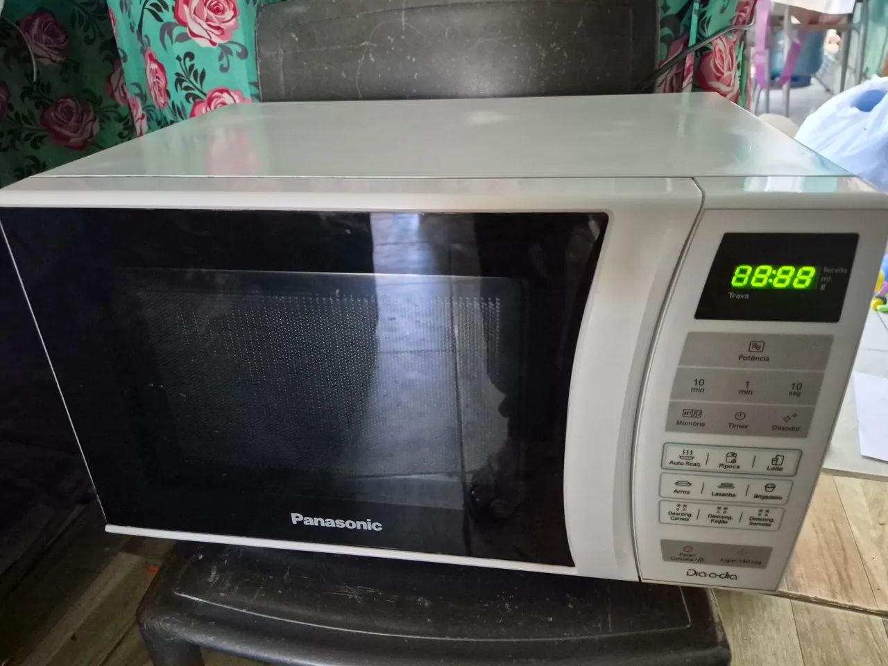 Microondas Panasonic 21L - Foto 2