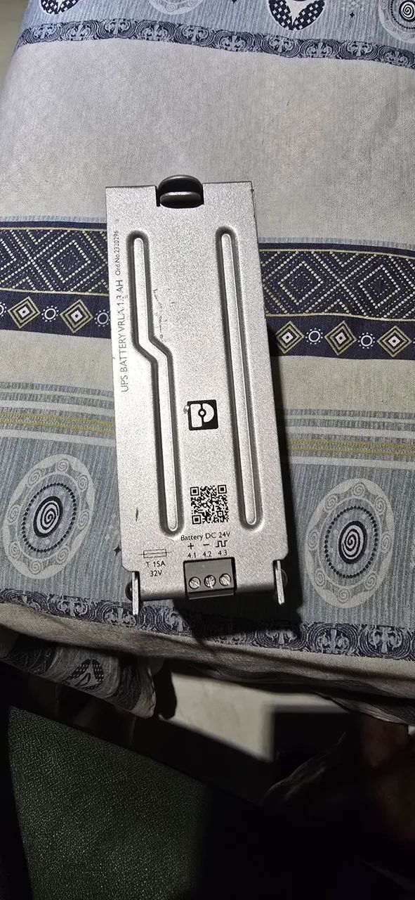 módulo de bateria de backup industrial da Phoenix Contact, modelo UPS-BAT/VRLA/24DC/1.3AH 