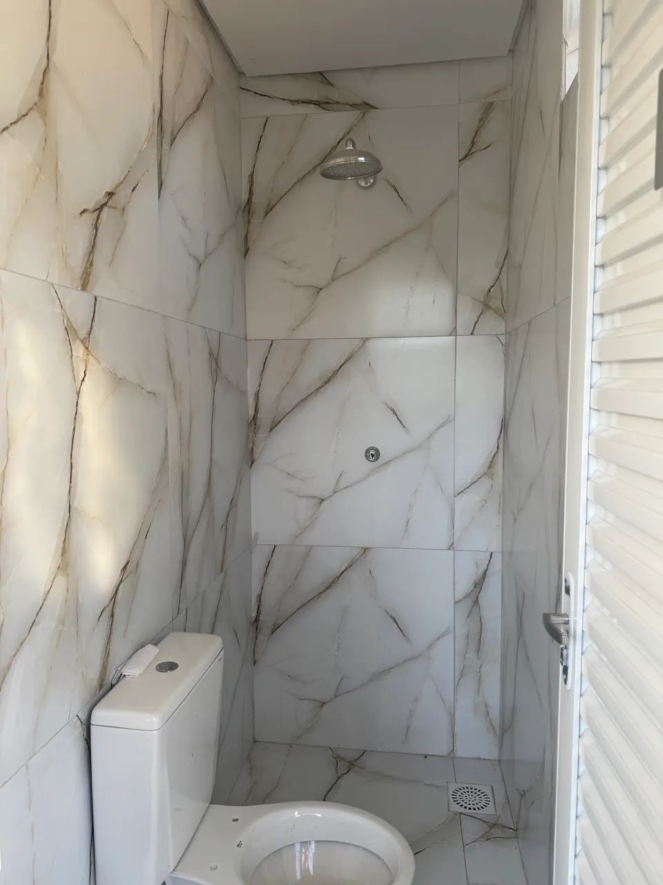 ALUGUE DUAS CASAS EM ARUANÃ/ GO COM PREÇO DE UMA !! - Foto 5