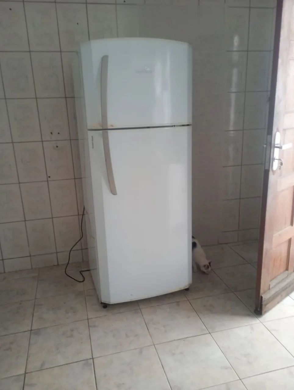 Geladeira continental 