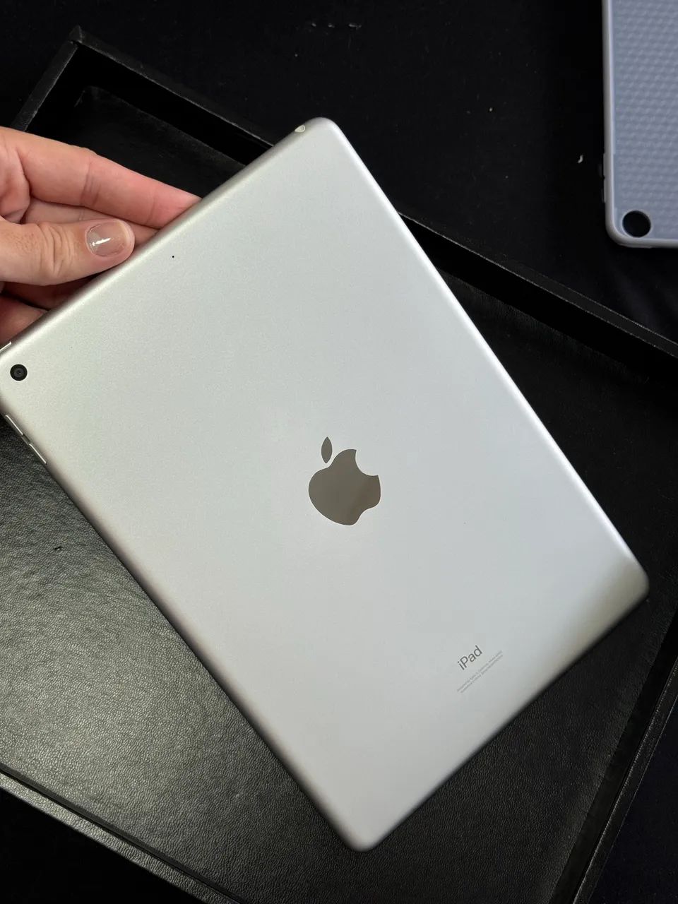 Vendo IPad 9ª geração 256 GB todo completo e pouco tempo de uso - Foto 3