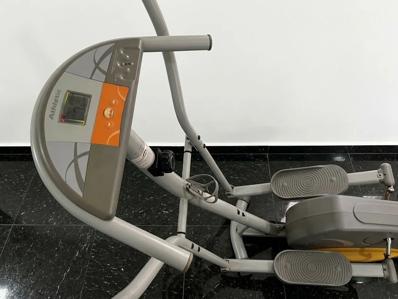 Aparelho de Exercícios Elíptico Athletic - Foto 2