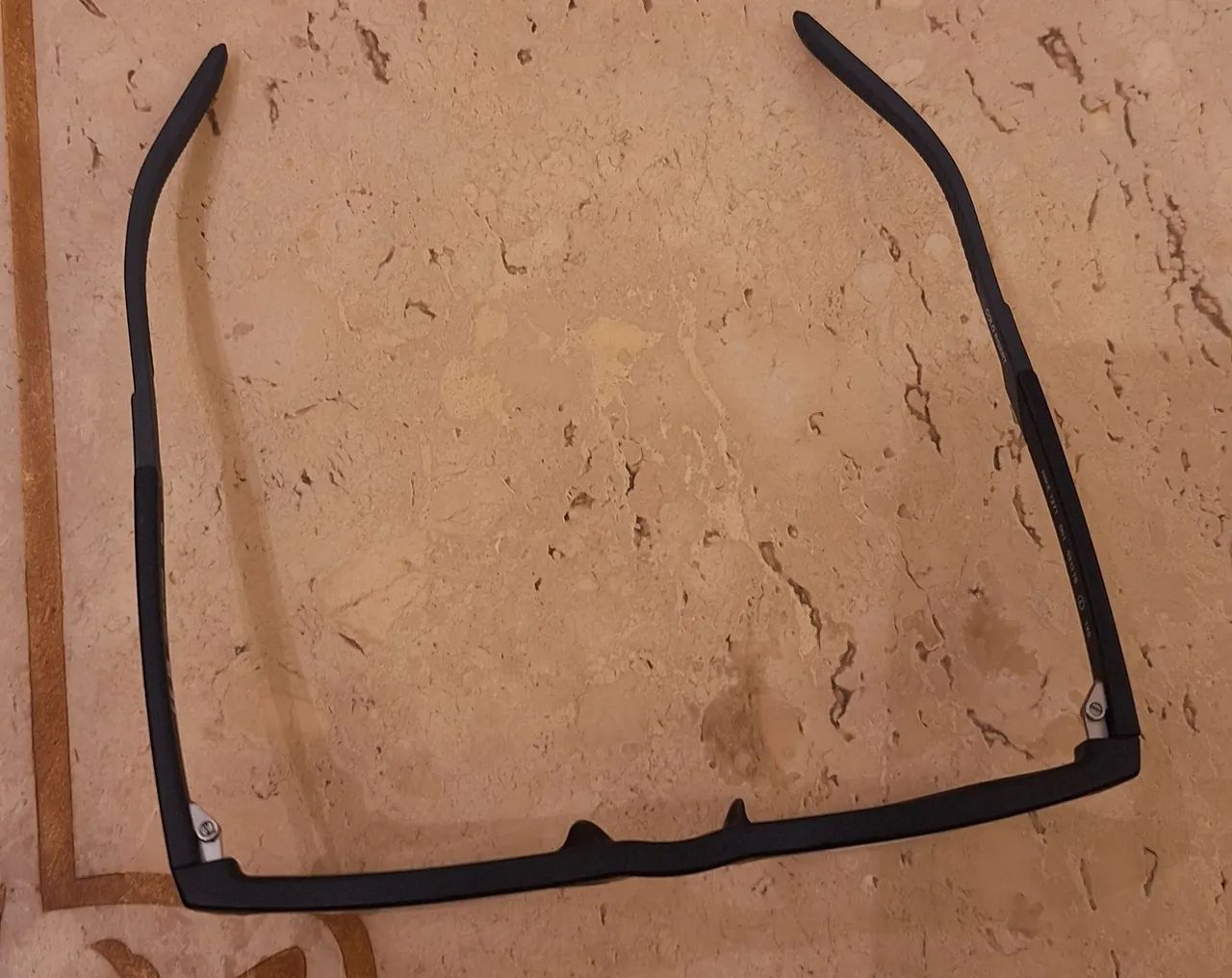 Oculos Nike com hastes dobráveis horizontalmente  - Foto 4
