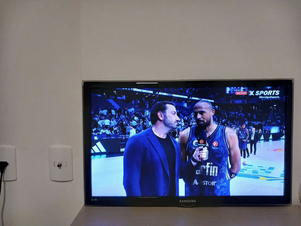 VENDO TV DE LED SAMSUNG 27 POLEGADAS COM CONVERSOR DIGITAL EMBUTIDO  - Foto 4
