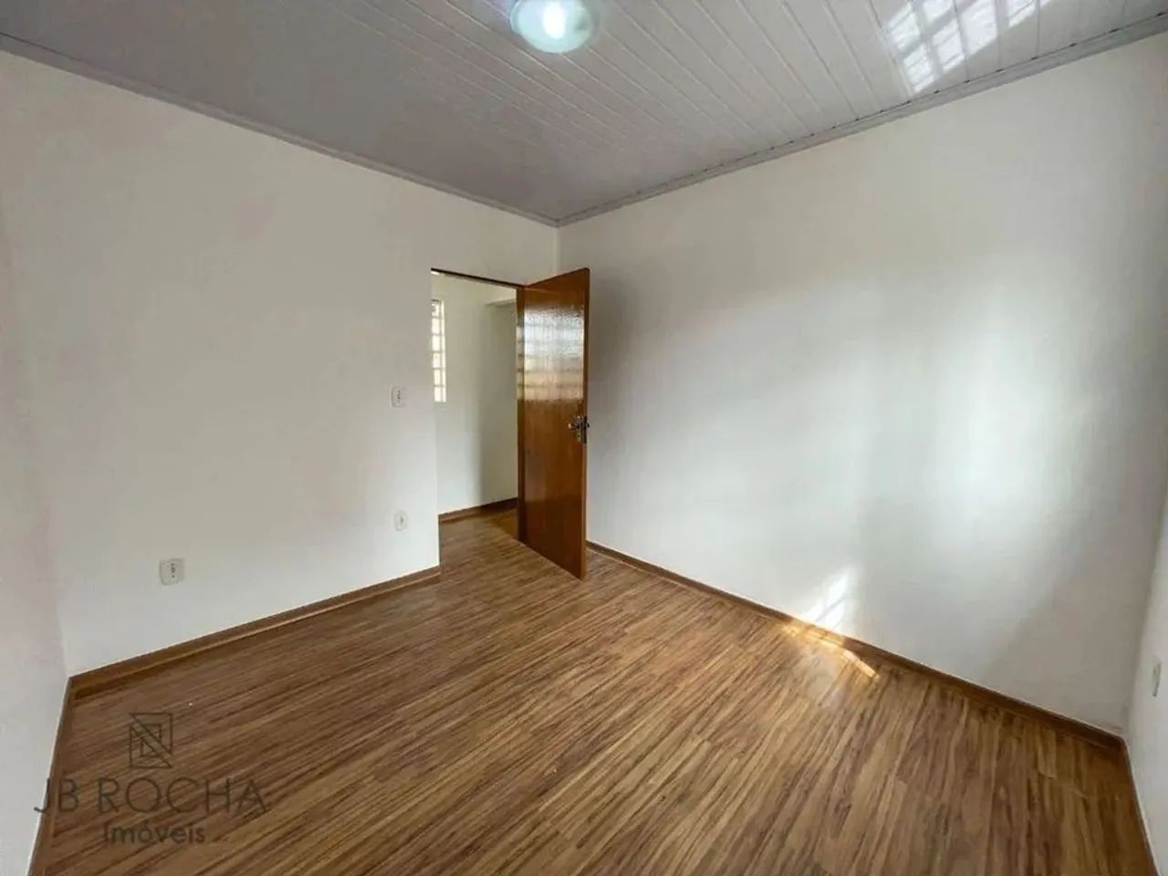 Térrea para venda possui 180 metros quadrados com 2 quartos - Foto 3