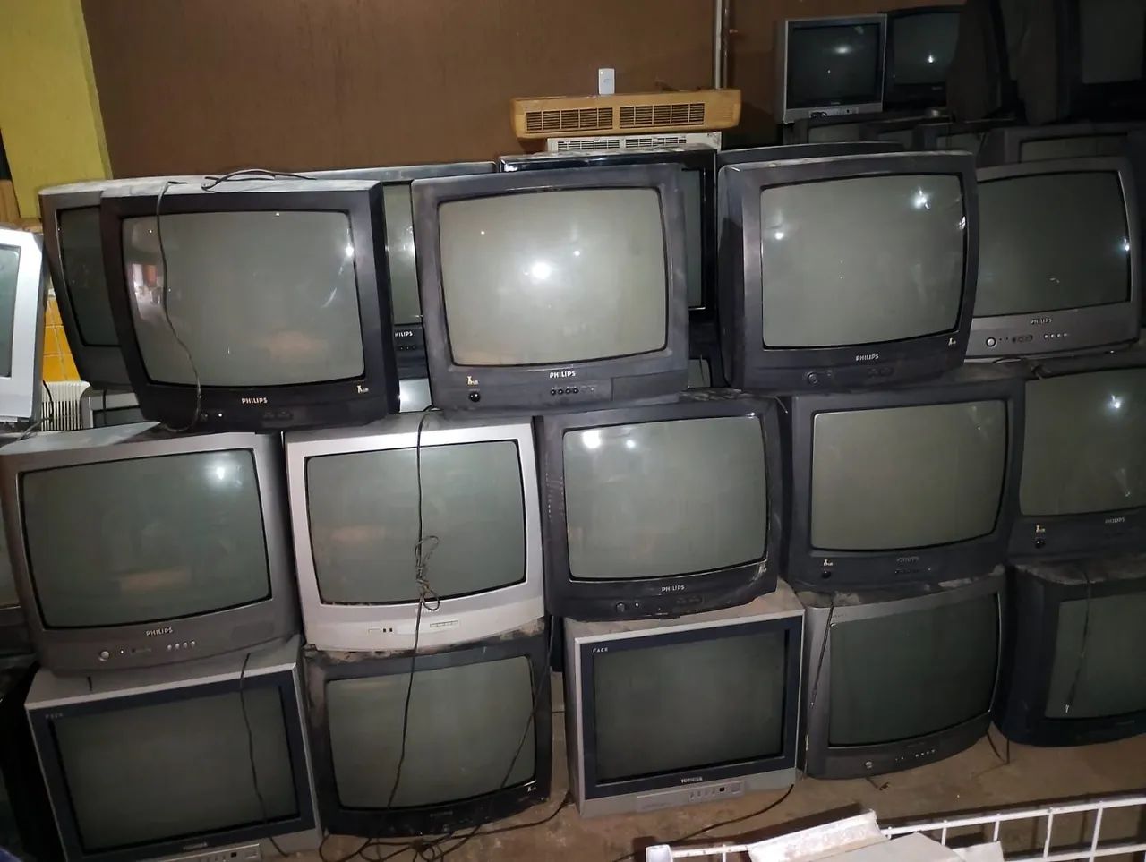 Lote de 20 televisão tubo 20 polegadas - Foto 2