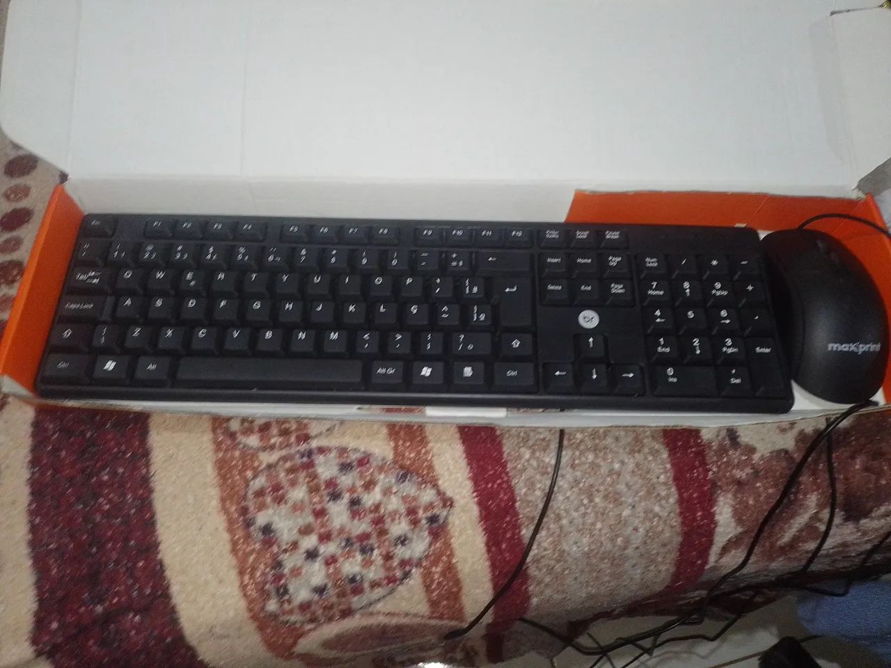 Teclado e mause