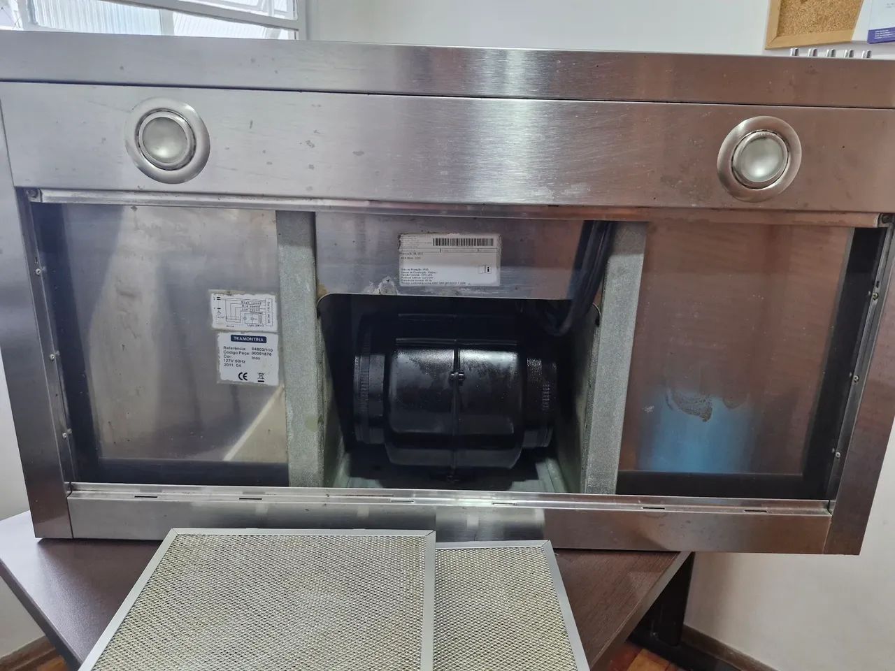 Exaustor TRAMONTINA, INOX, fixação parede, 127V, Largura 90cm, limpo, pronto para instalar - Foto 3