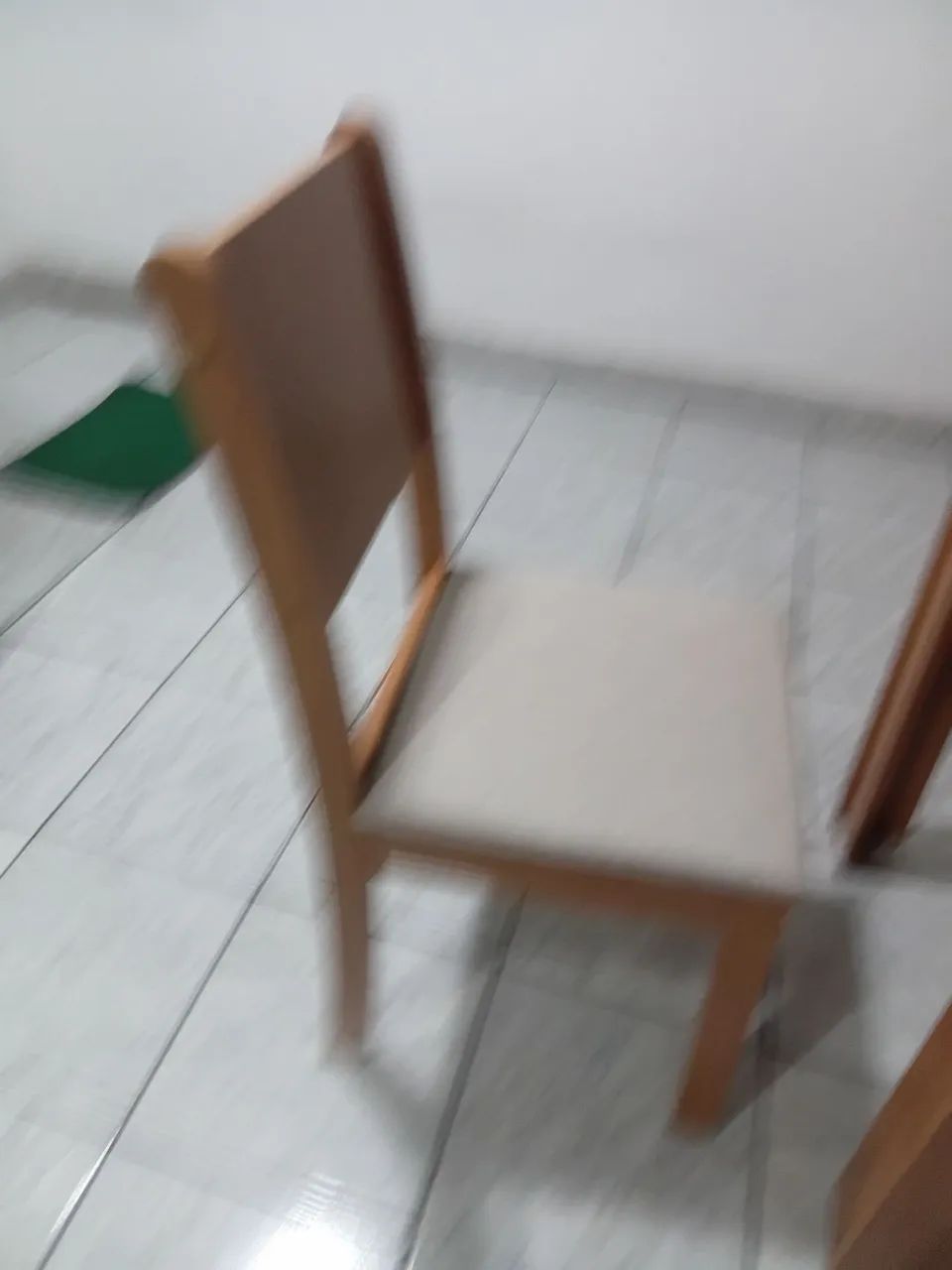 Mesa de jantar com 4 cadeiras . - Foto 5