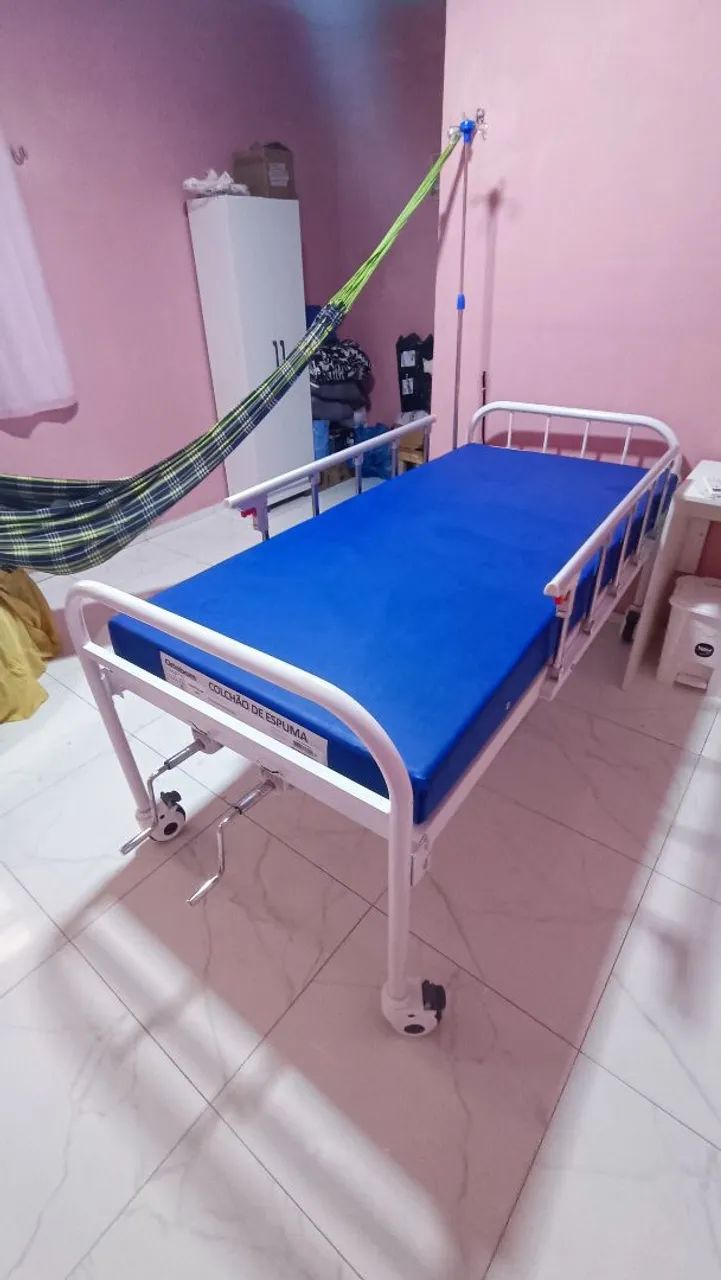 Cama hospitalar ajustável com colchão 