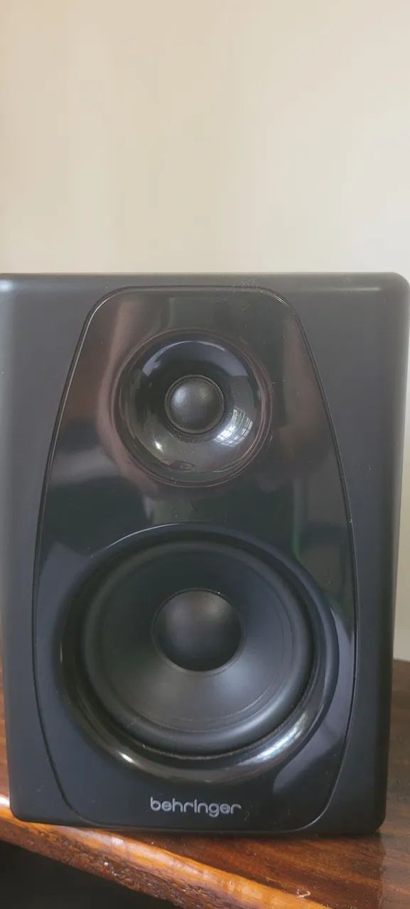 Par monitores Behringer Studio 150W - Foto 2
