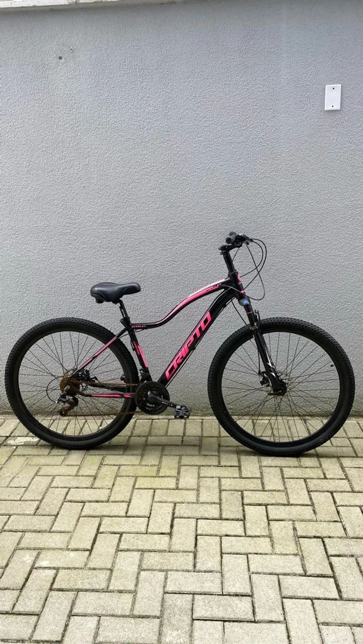 Bicicleta Seminova, acompanha cadeado