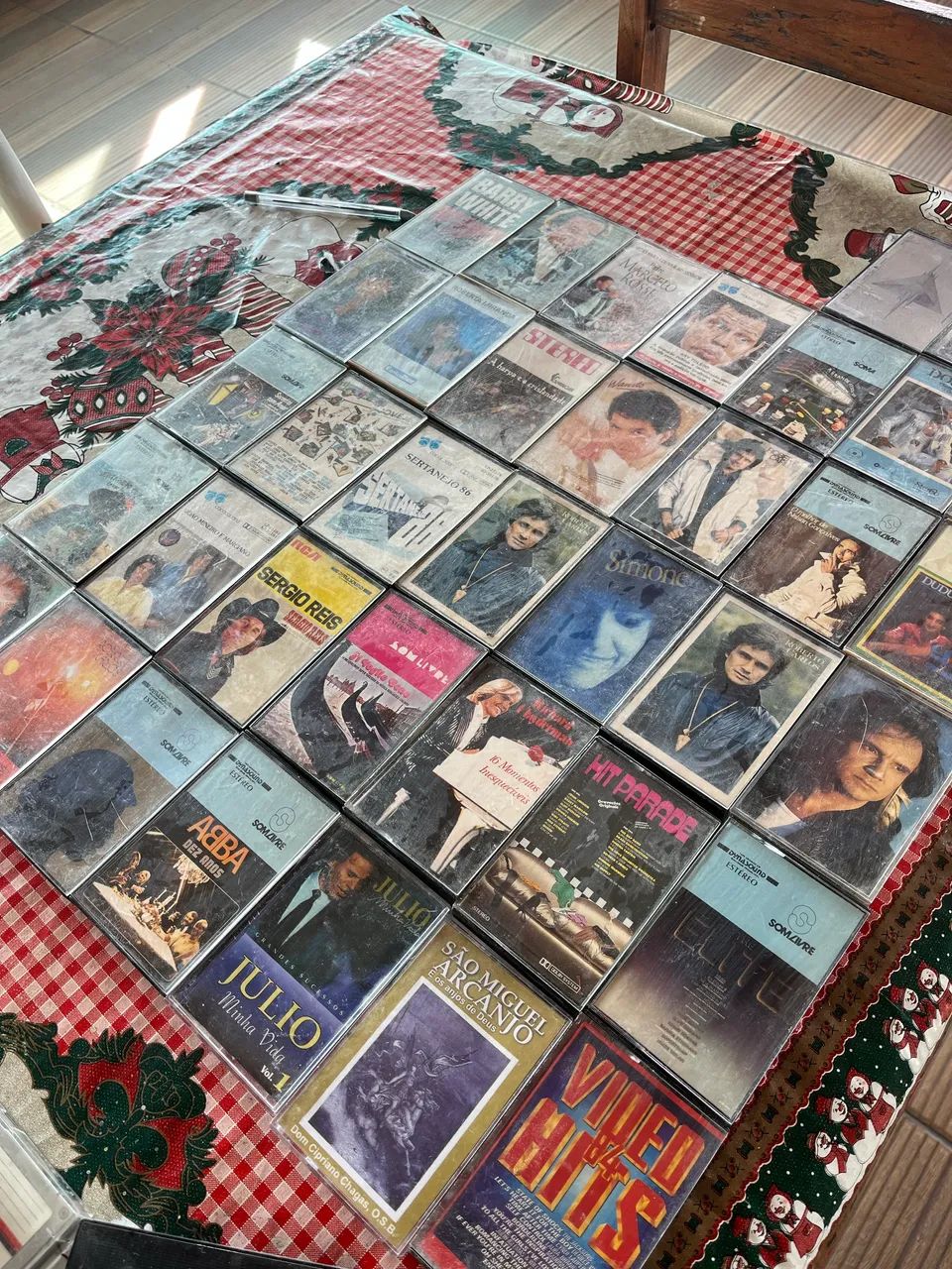 Discos, vinil, fitas e reprodutores de DVD