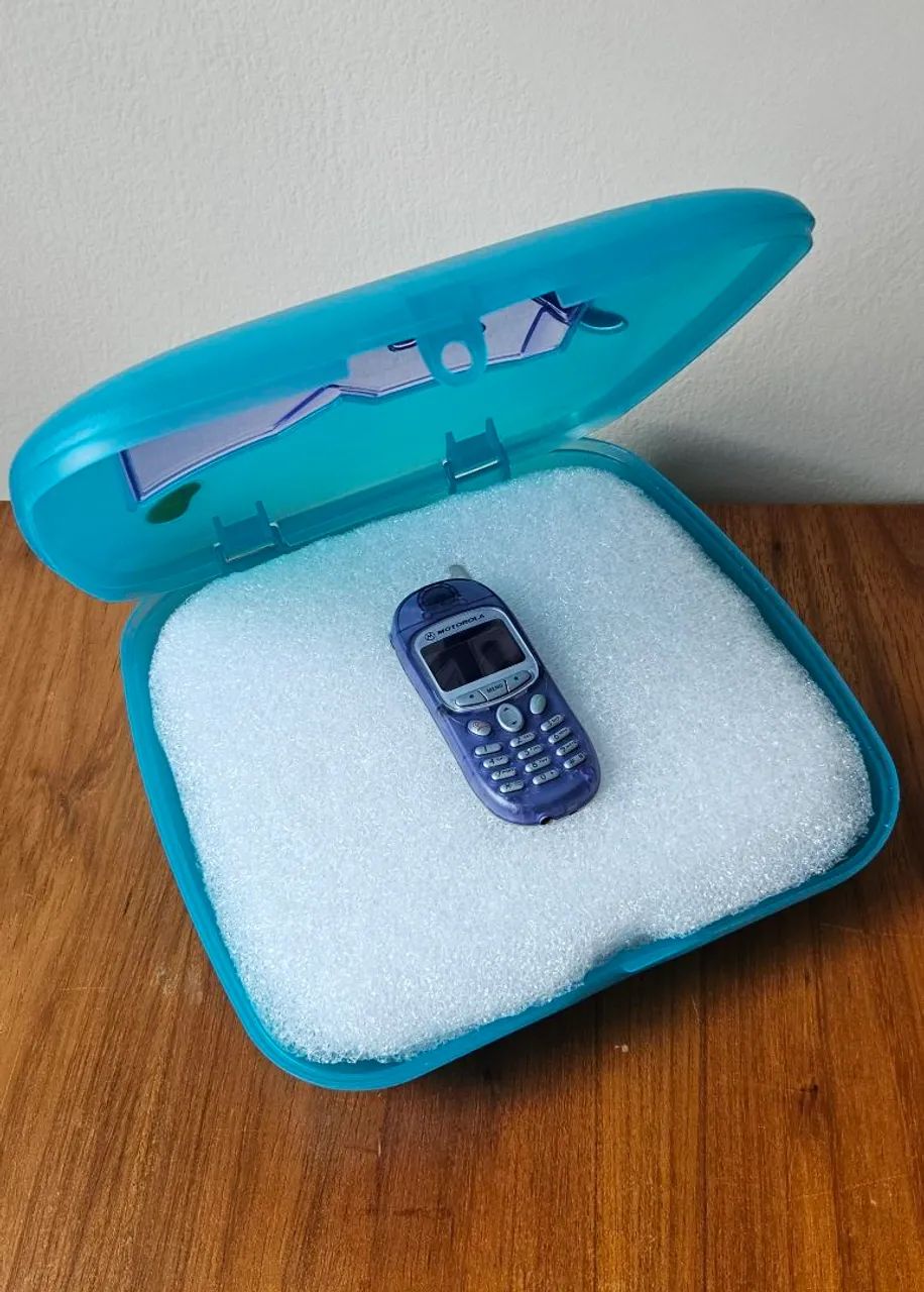 Celular antigo na Caixa Estojo Oi MTV - Foto 4