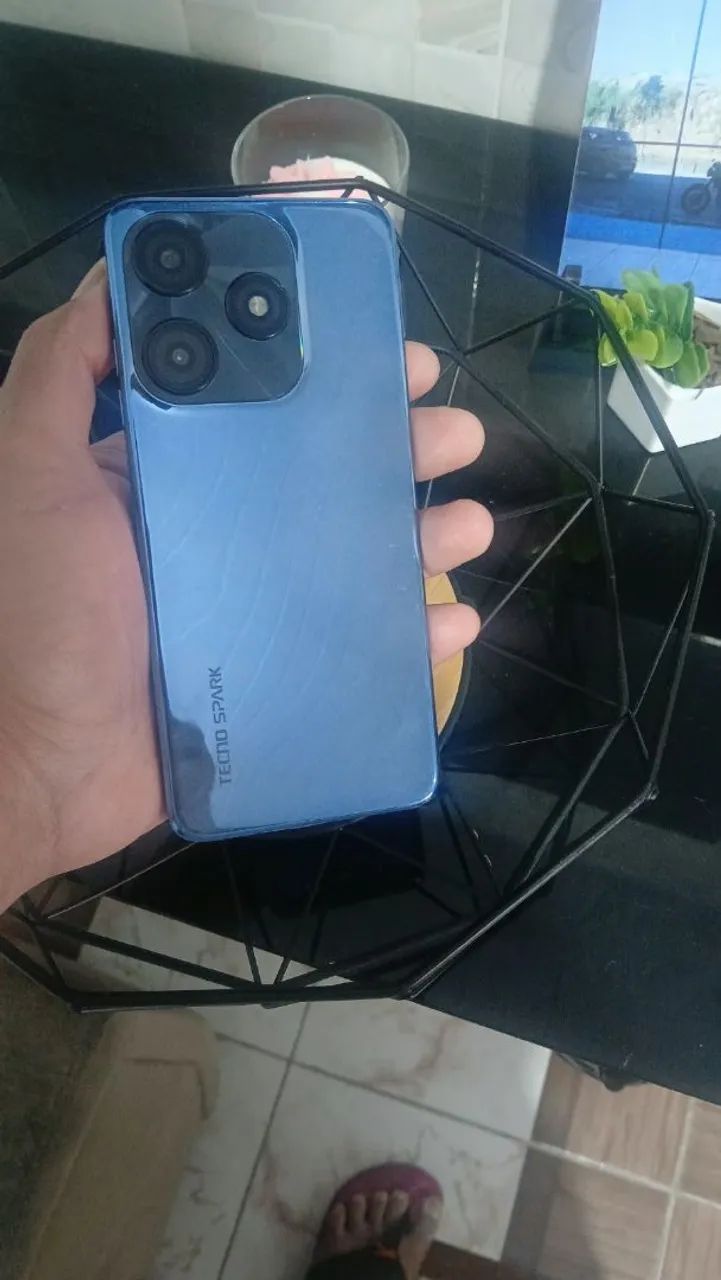 Celular Tecno espak 128gb  muito bem conservado 
