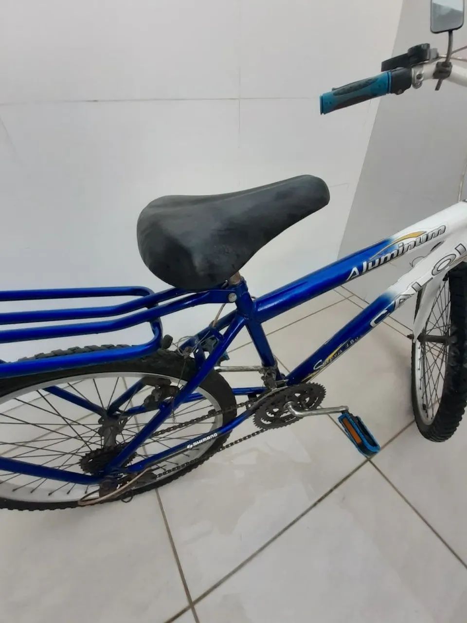Vende-se Bicicleta Aro 24 18 marchas Seminova - Foto 3