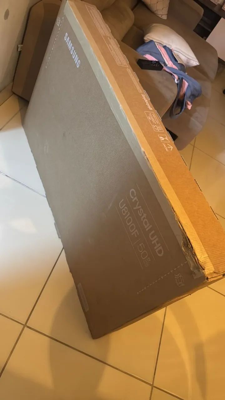 TV Samsung Crystal UHD U8100F 50 - Foto 3