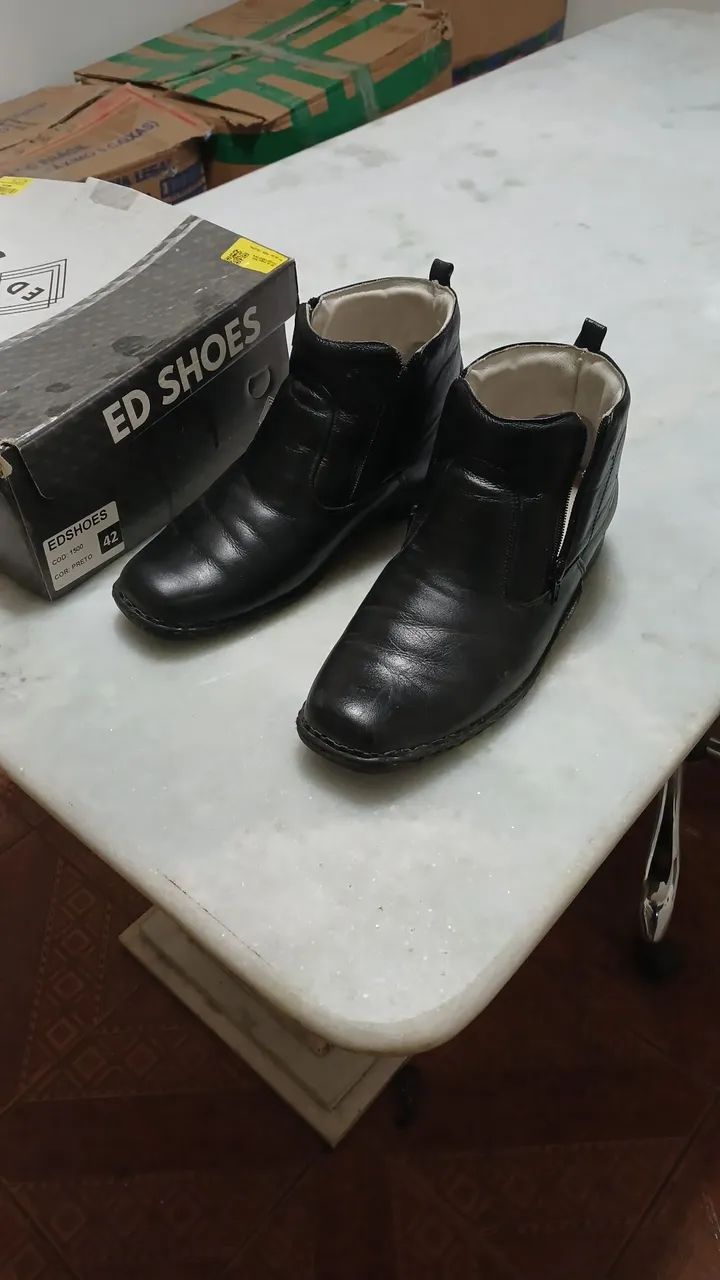 Bota com Ziper 