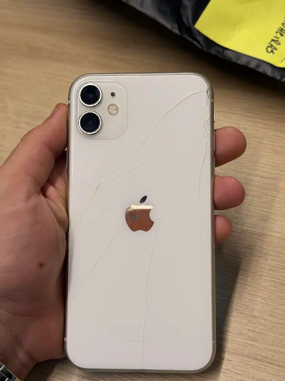 iPhone 11 64gb branco  - Foto 2