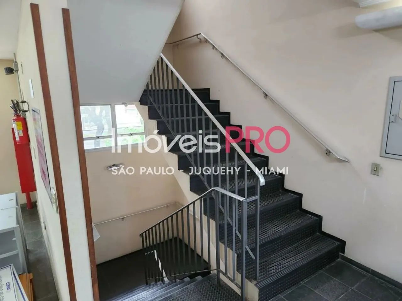 Predio com tres pavimentos com lajes livres - Foto 12