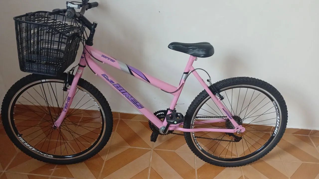 Duas bicicletas uma nova e outra usada - Foto 3