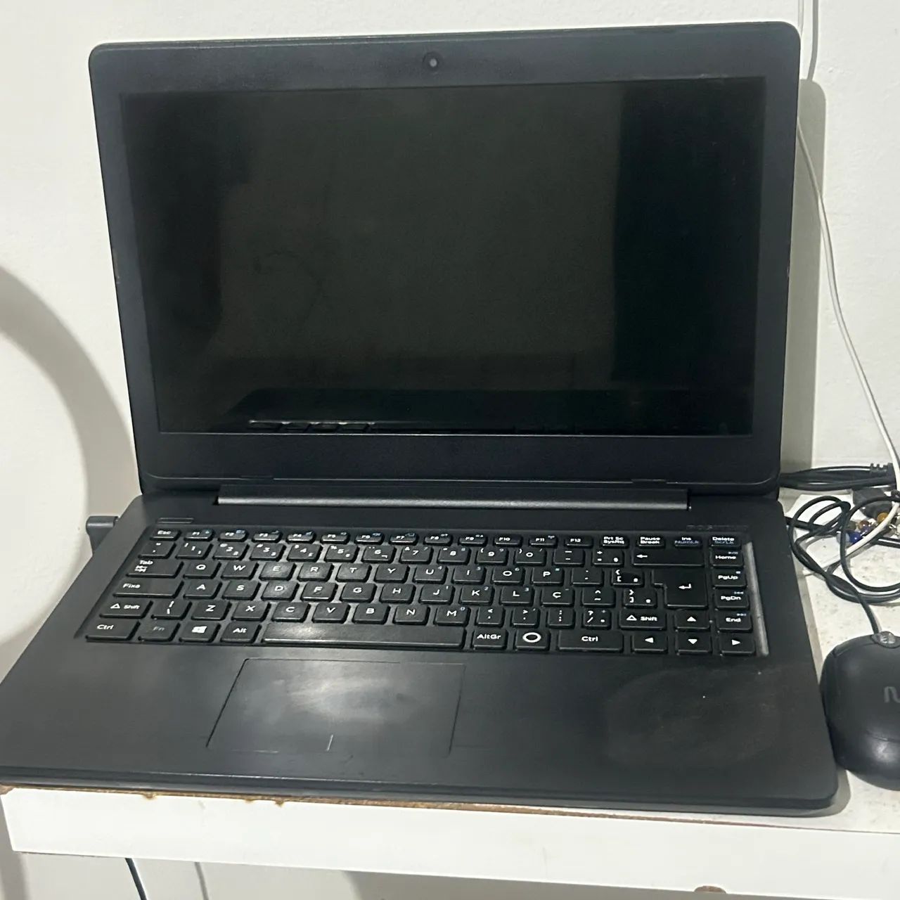 Notebook positivo para concerto na tela 