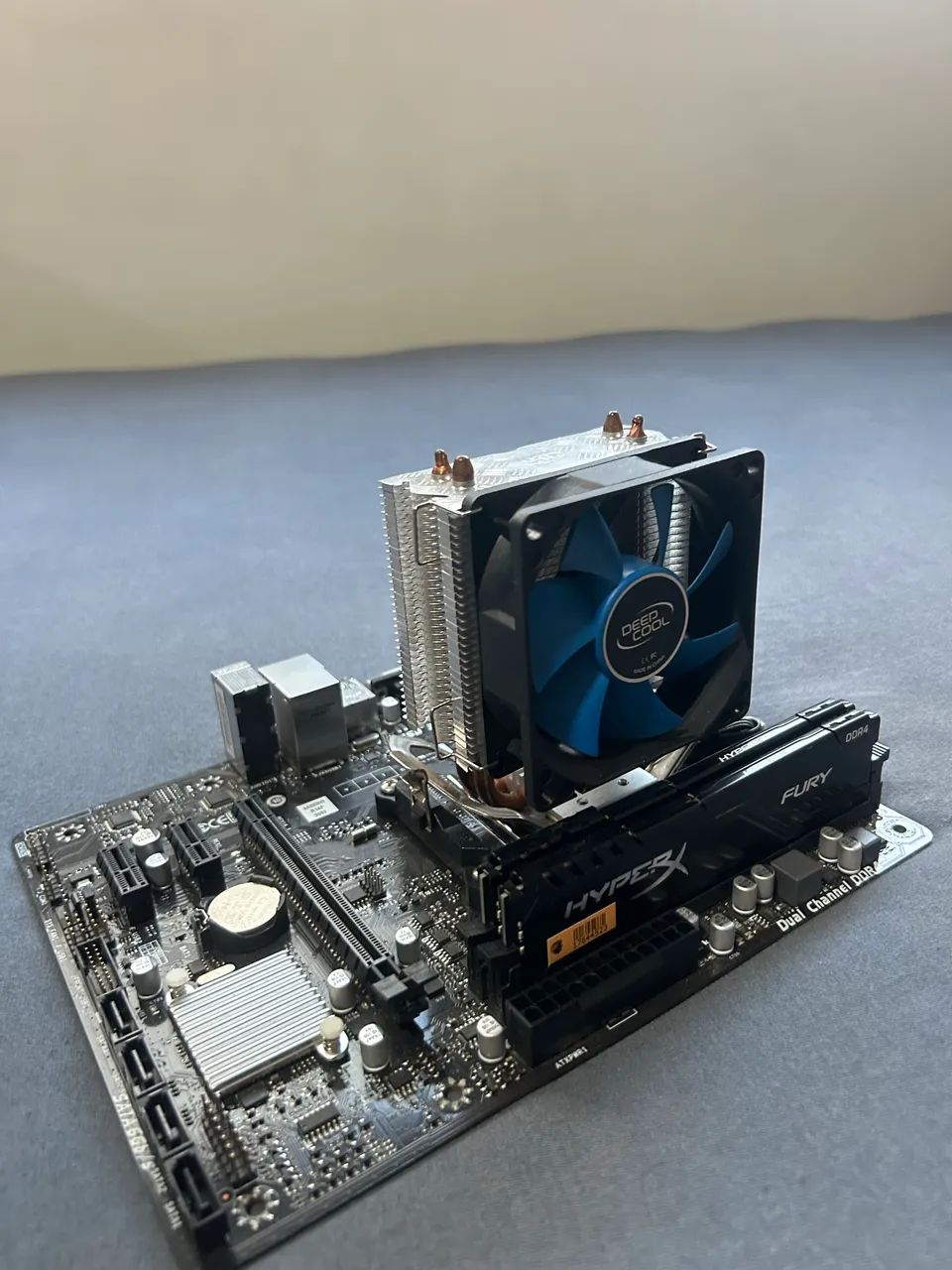 Kit Placa Mae Biostar Ryzen 5 e Memoria Hyper X