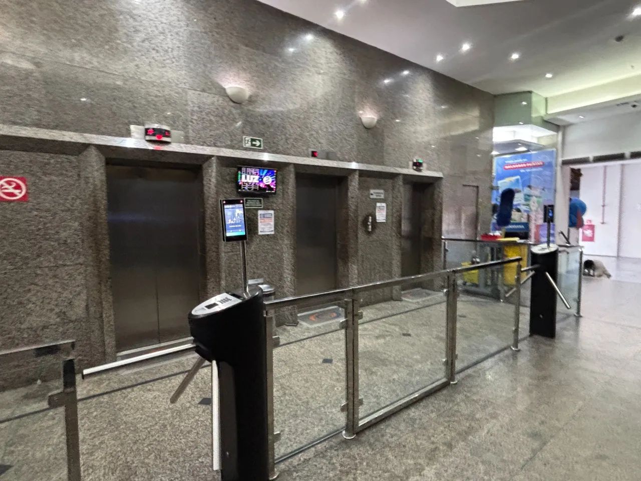 Sala Comercial para aluguel em Meireles - Foto 2