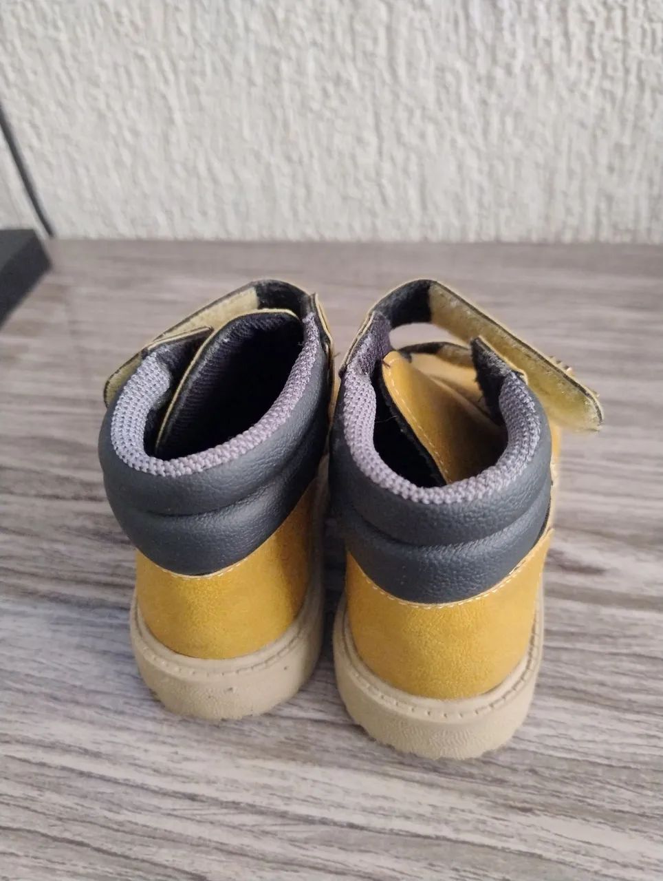 Bota infantil semi nova. - Foto 3
