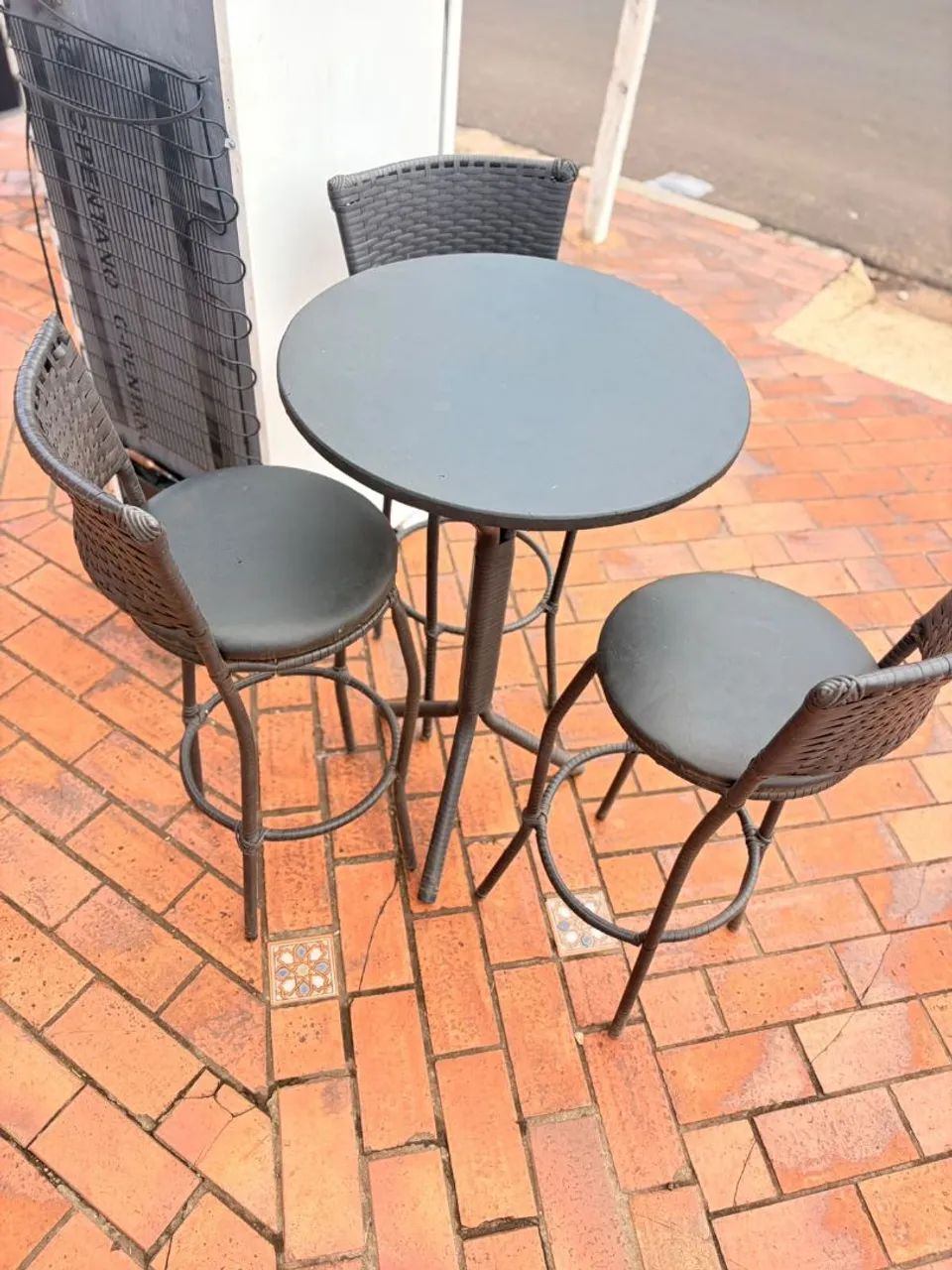 Mesa bistrô com 3 banquetas  - Foto 3