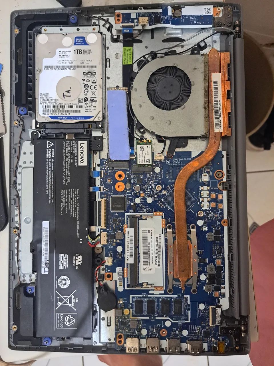 Notebook placa-mãe irreparável 