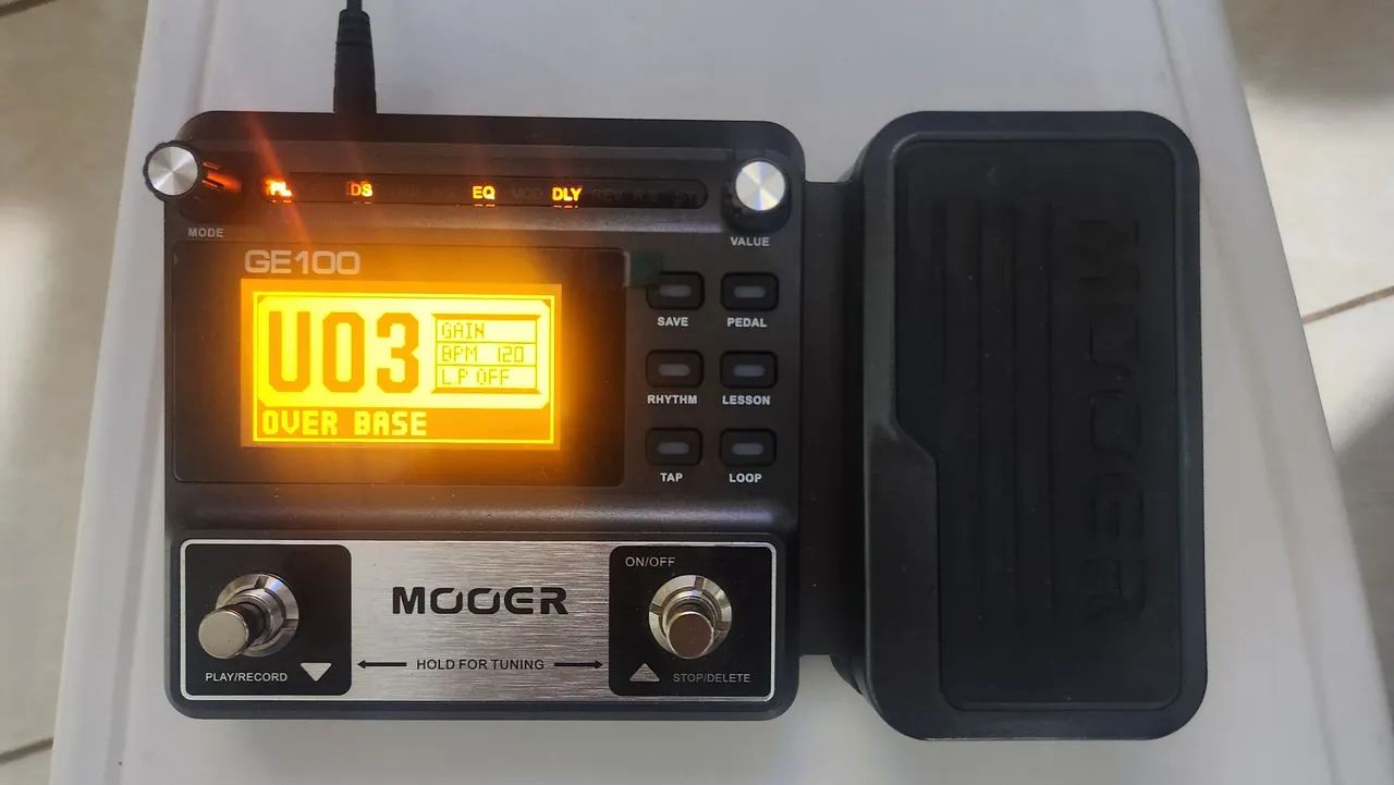 Pedaleira Mooer GE100 