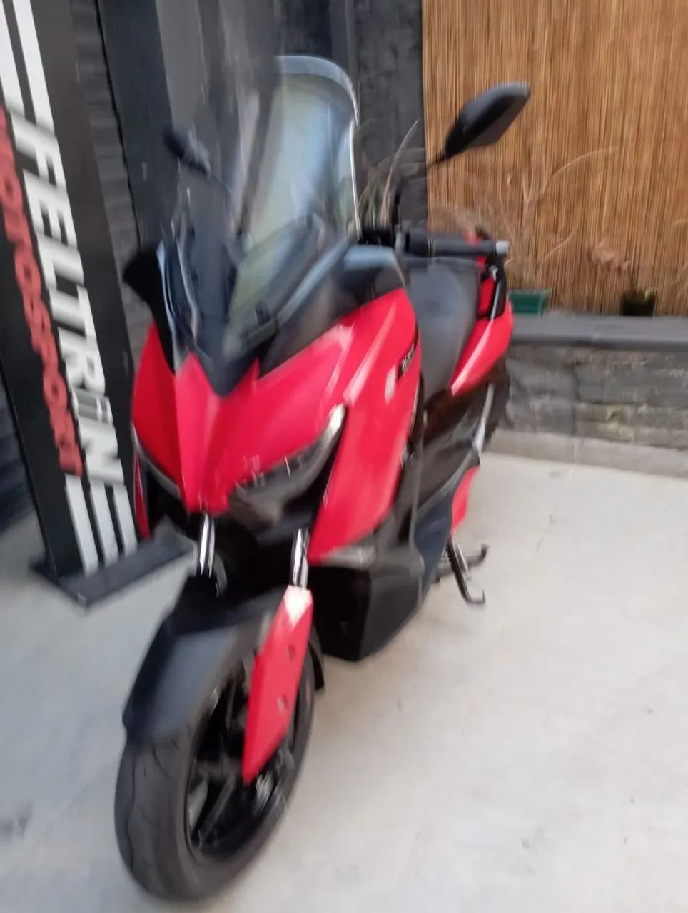 YAMAHA Xmax 250 - Foto 4
