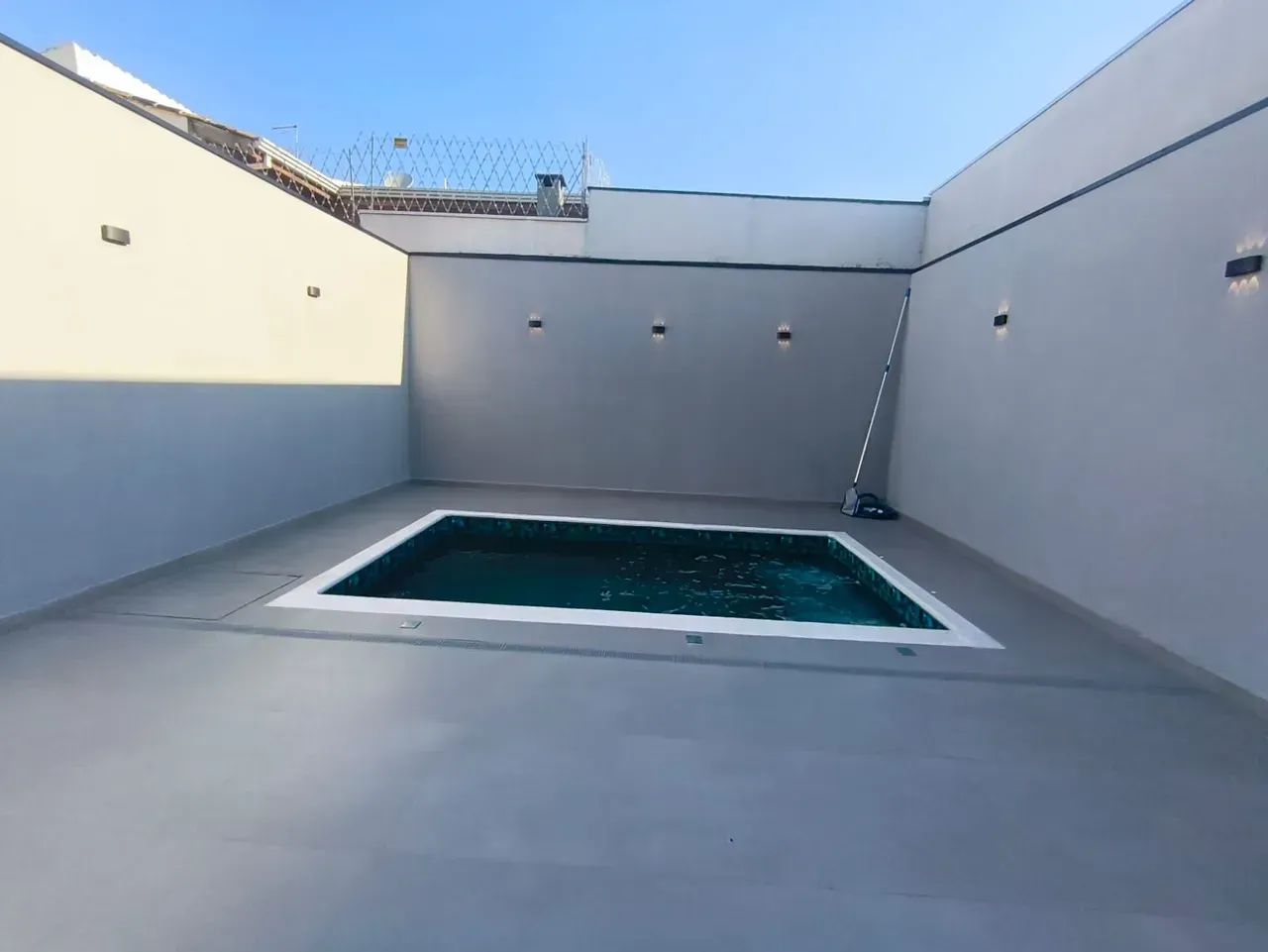 Sobrado Moderno e Completo com Piscina Aquecida  Pronto para Morar e Financiar! - Foto 3