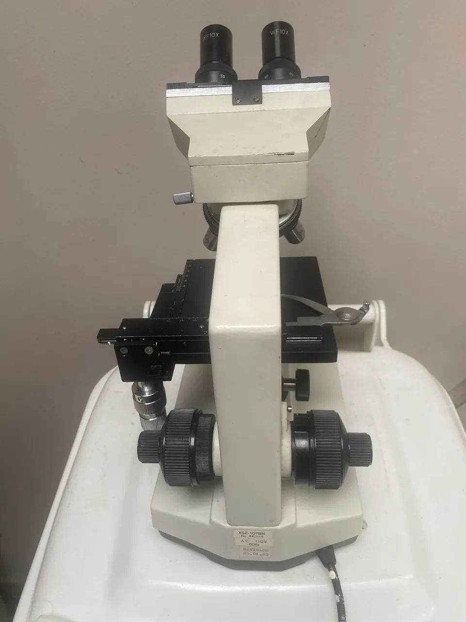 Microscópio binocular - Foto 2