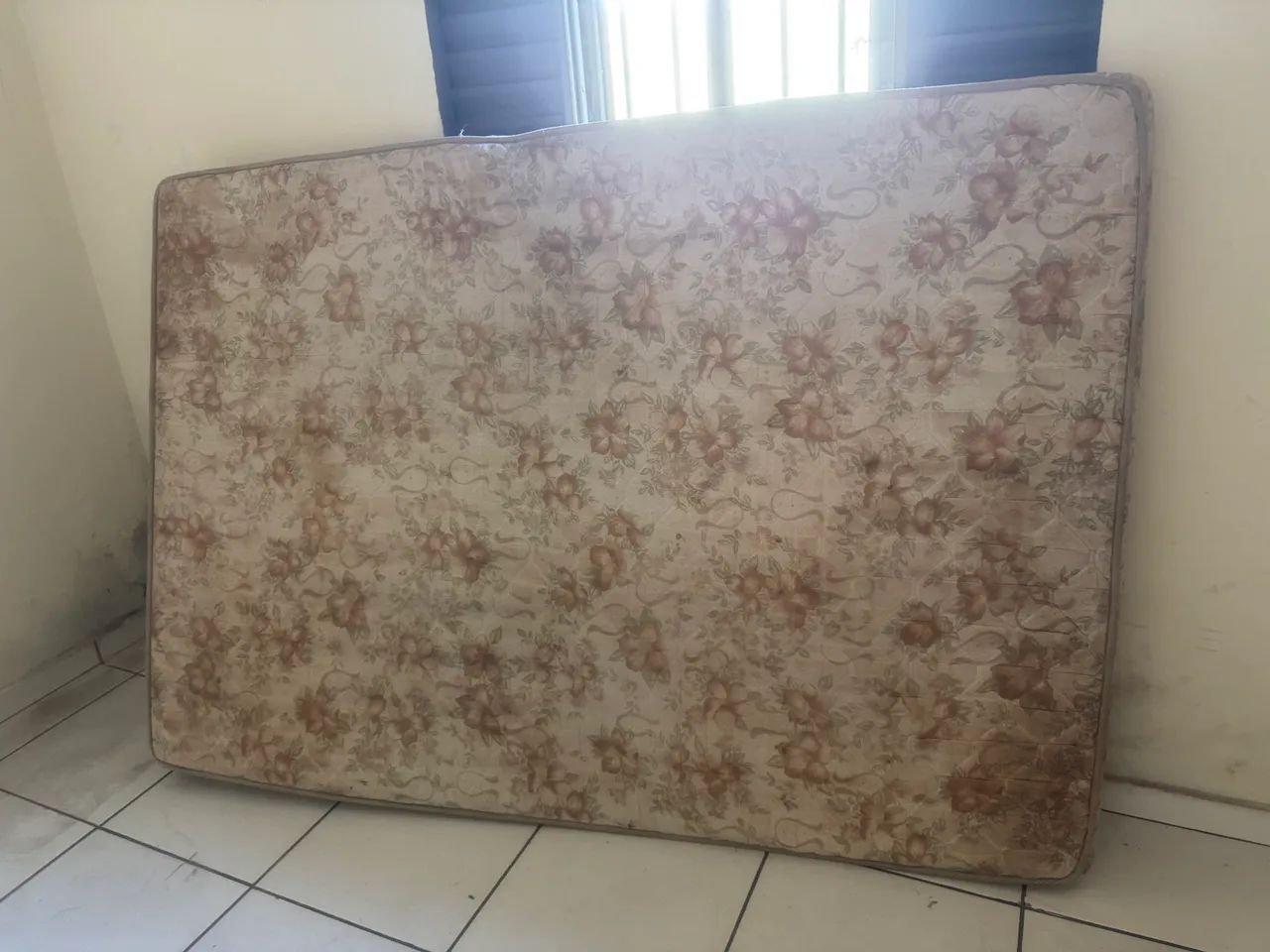 Colchão de casal 