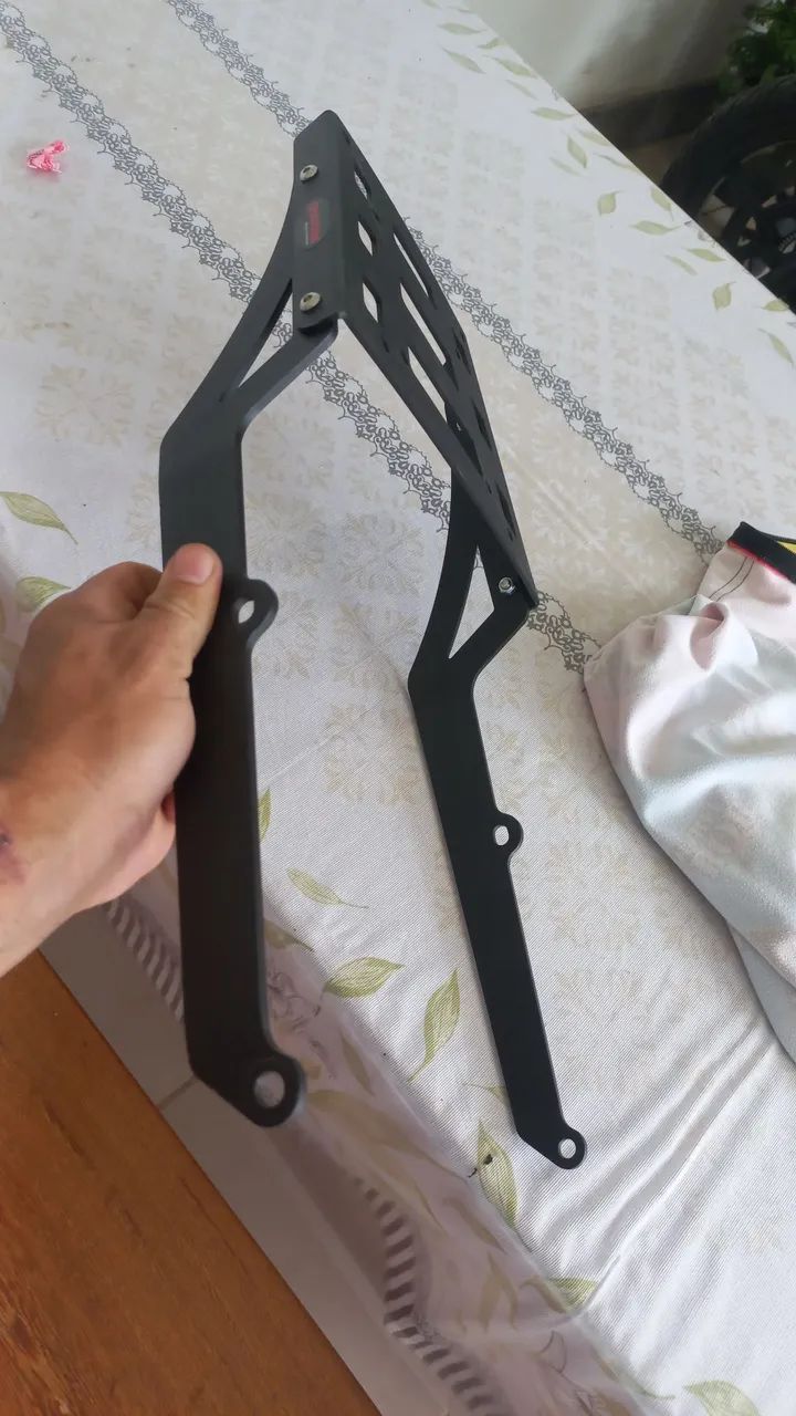 Suporte para bau traseiro da meteor 350 