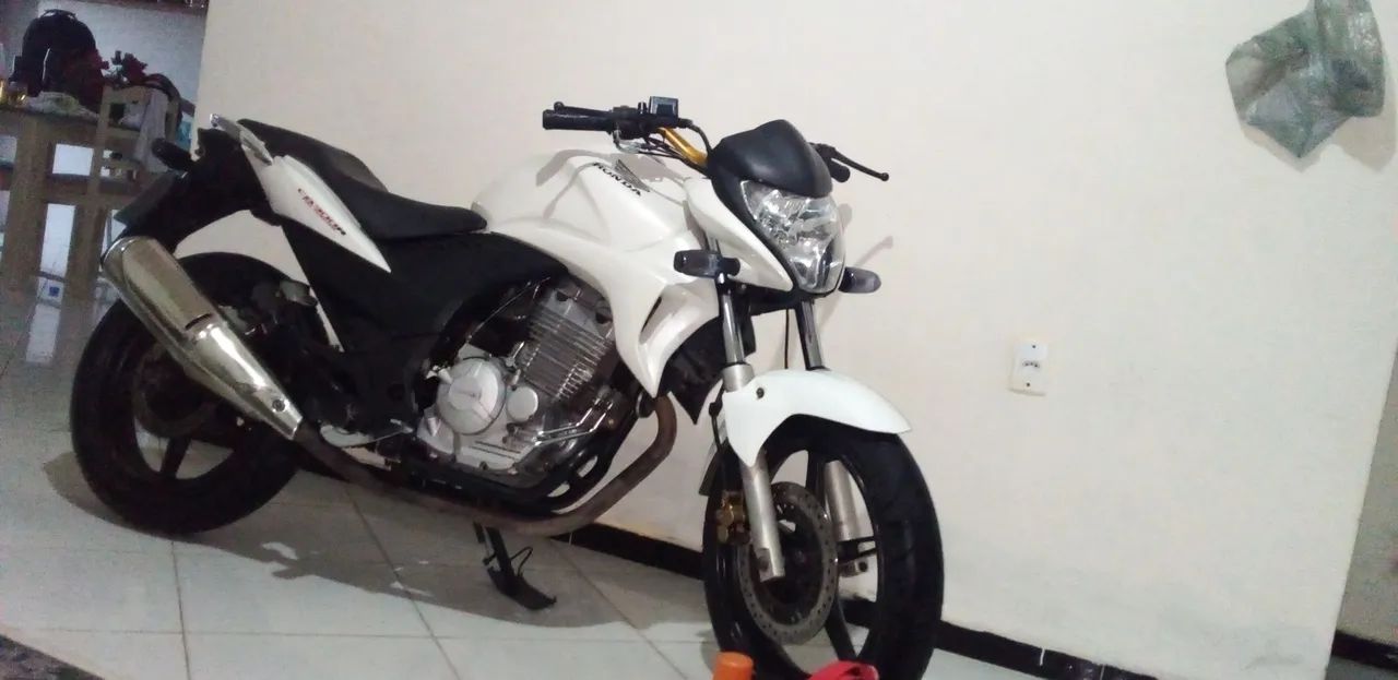 Moto vale a pena conferir.