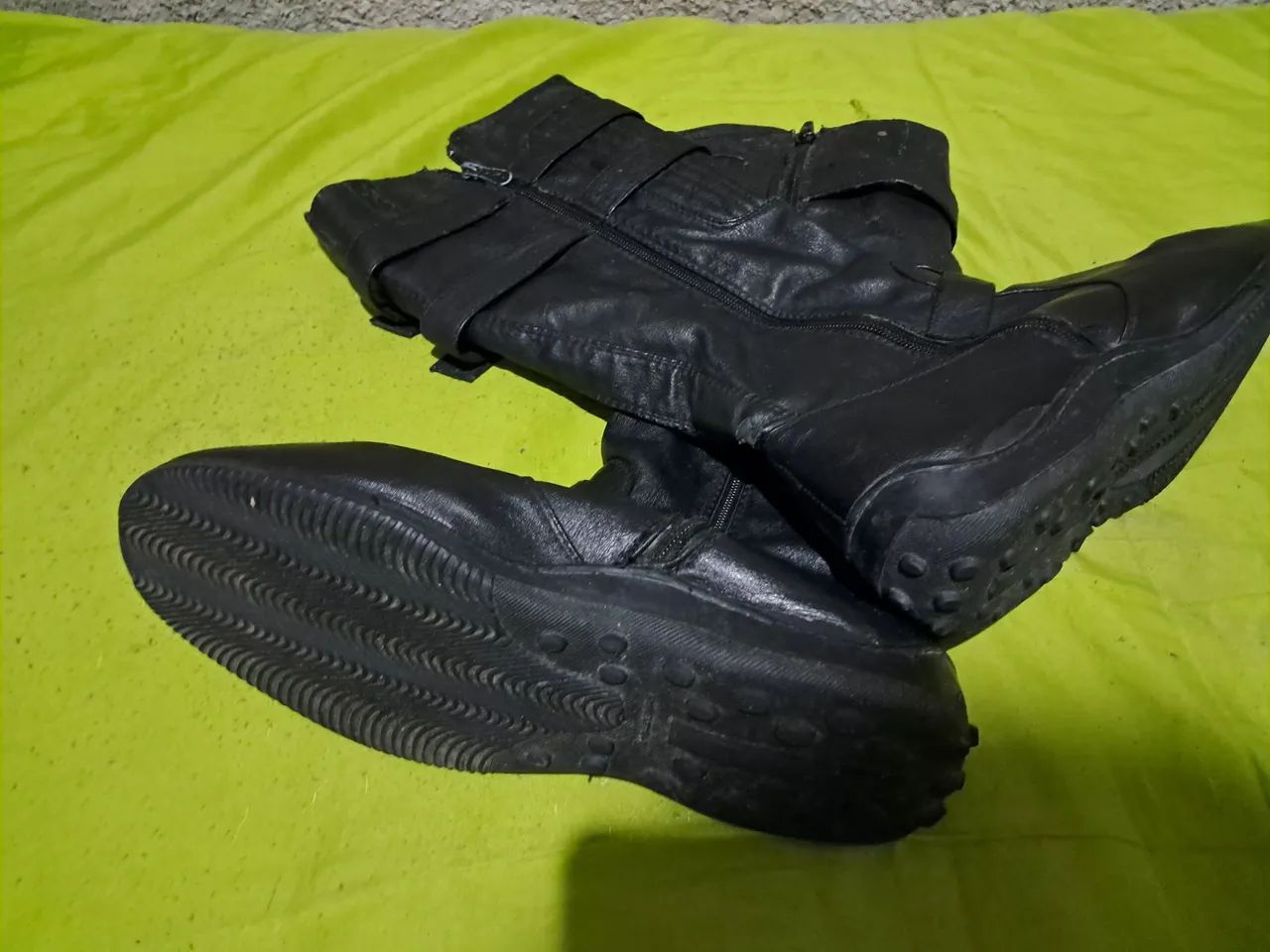 Bota cano alto  