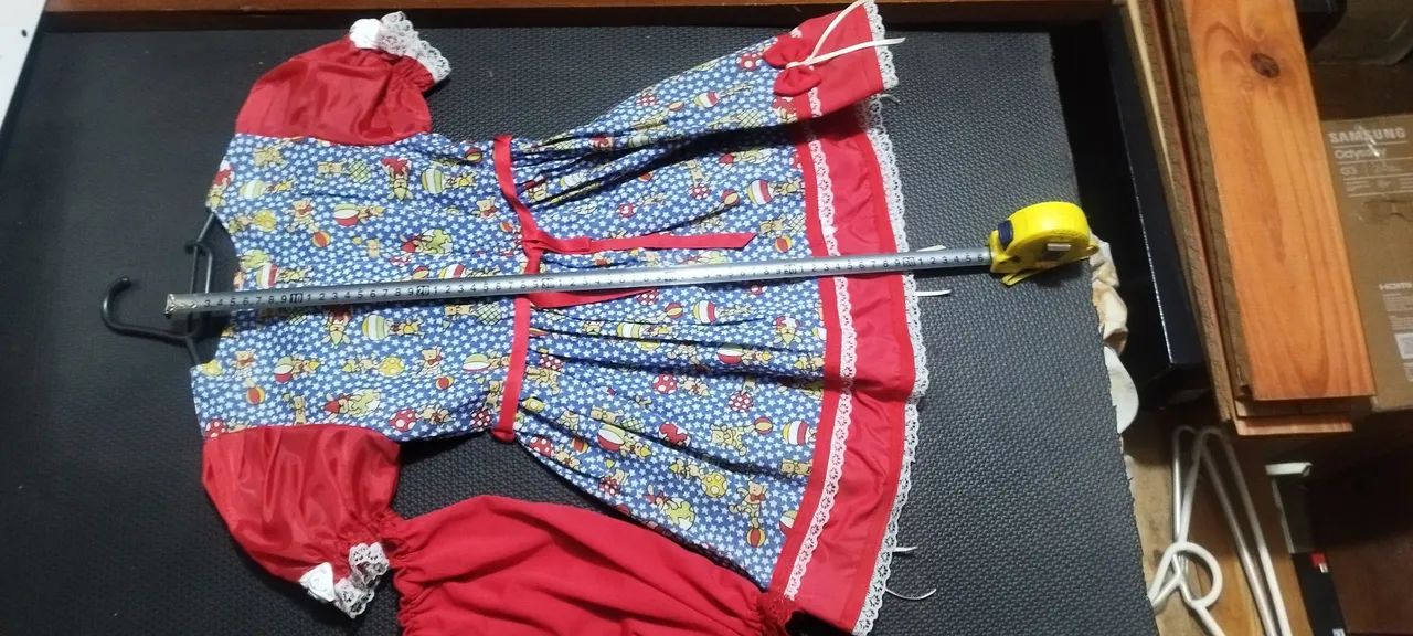 Lote 45 vestidos infantis variados, ideal para Festa Junina