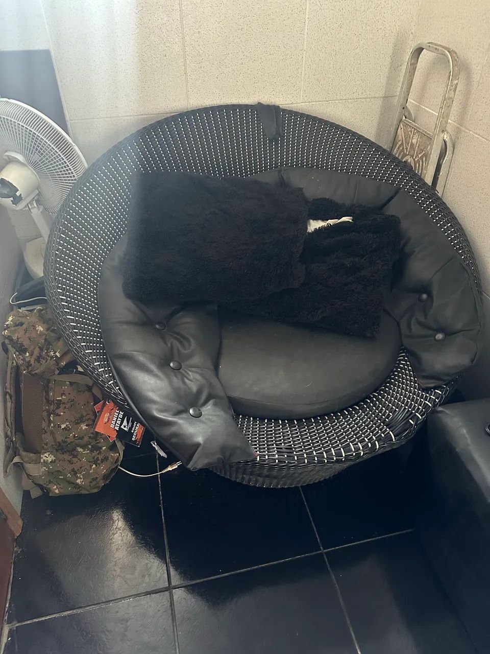 Poltrona Chaiser Preta - Foto 3