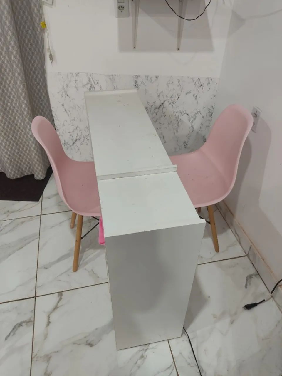 Mesa Manicure e Cadeiras  - Foto 3