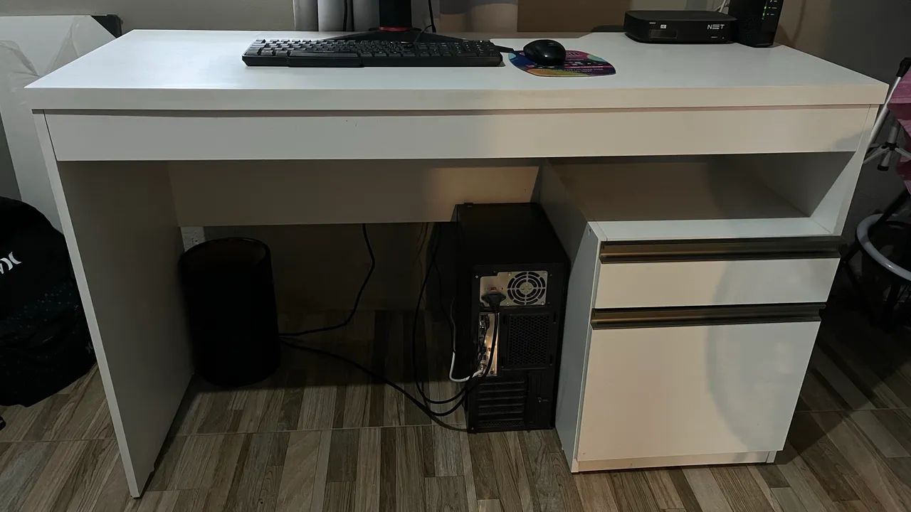 Mesa escrivaninha 